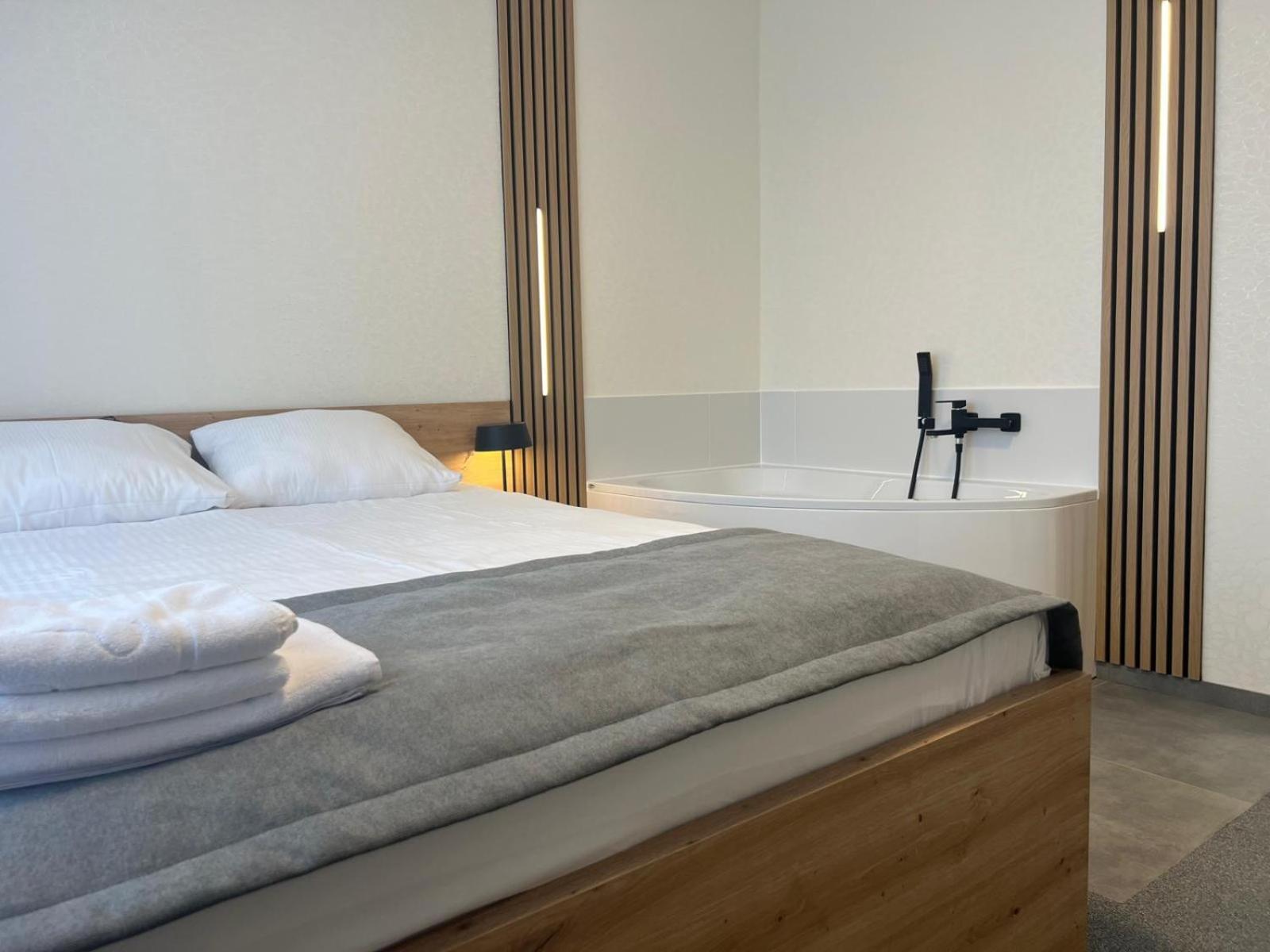 Plonia Resort Dış mekan fotoğraf